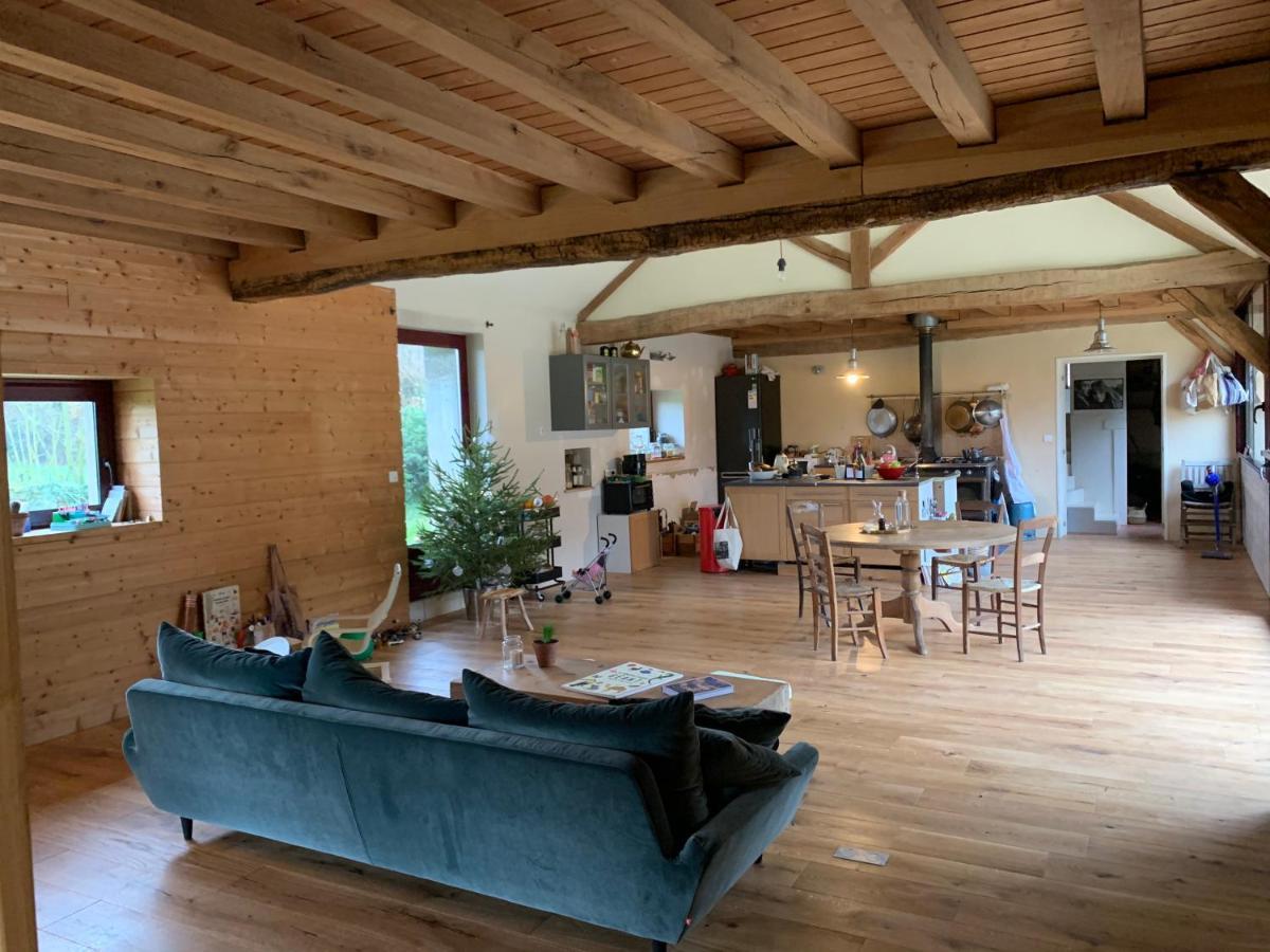 Chambre D'Hotes Dans Les Champs Jeux-Les-Bard Экстерьер фото